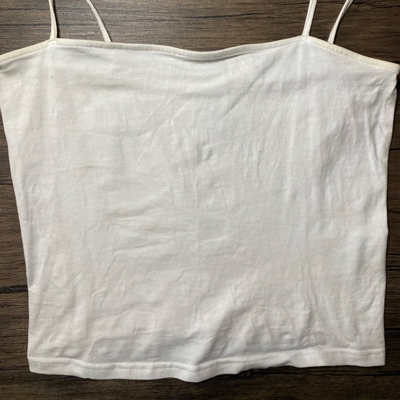 White crop top - Picture 3 of 3